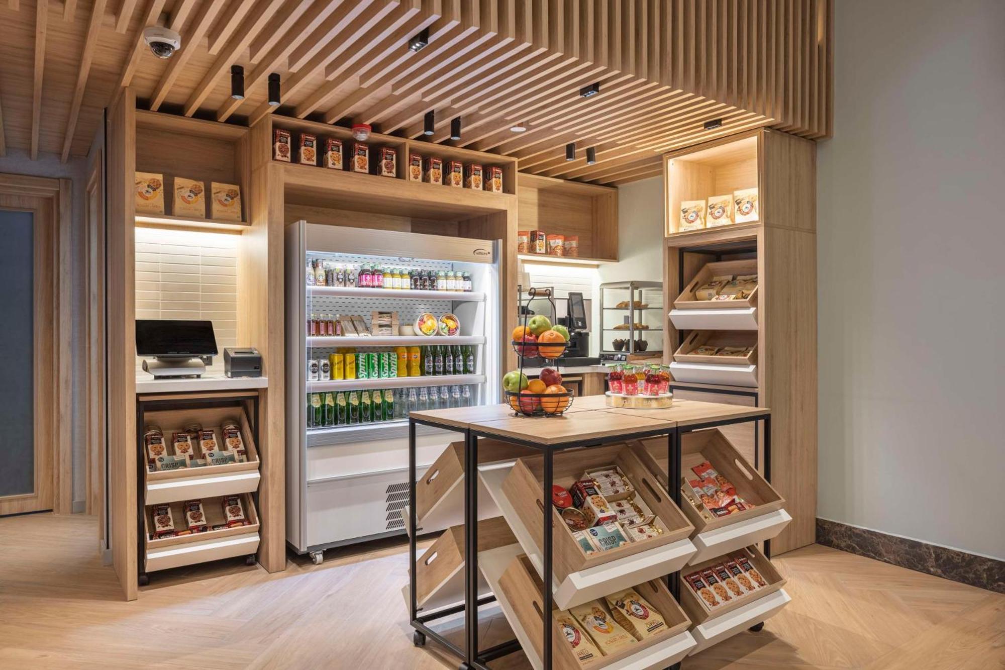 Hilton Garden Inn Tbilisi Riverview 외부 사진